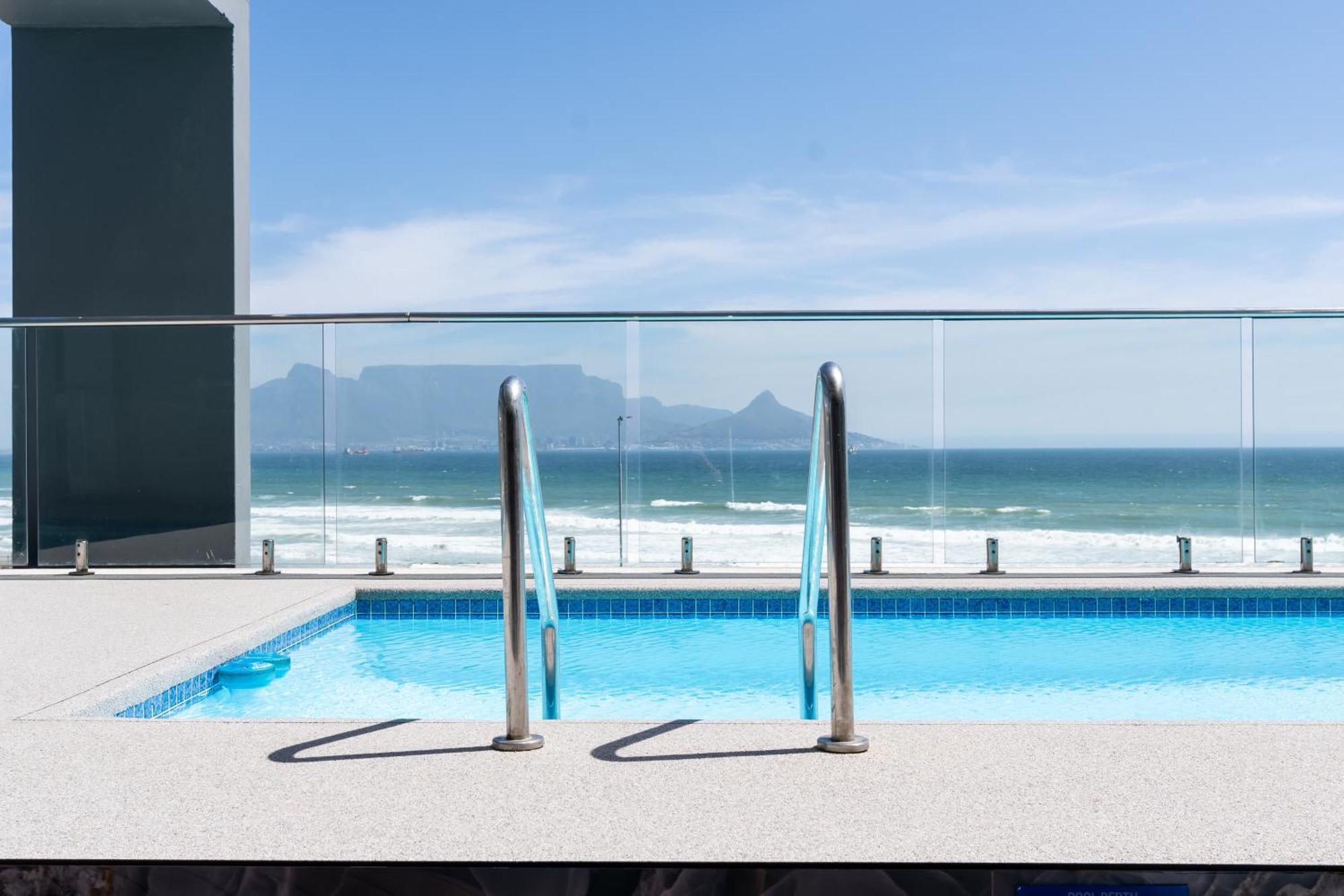 Blaauwberg Beach Hotel Bloubergstrand Zewnętrze zdjęcie