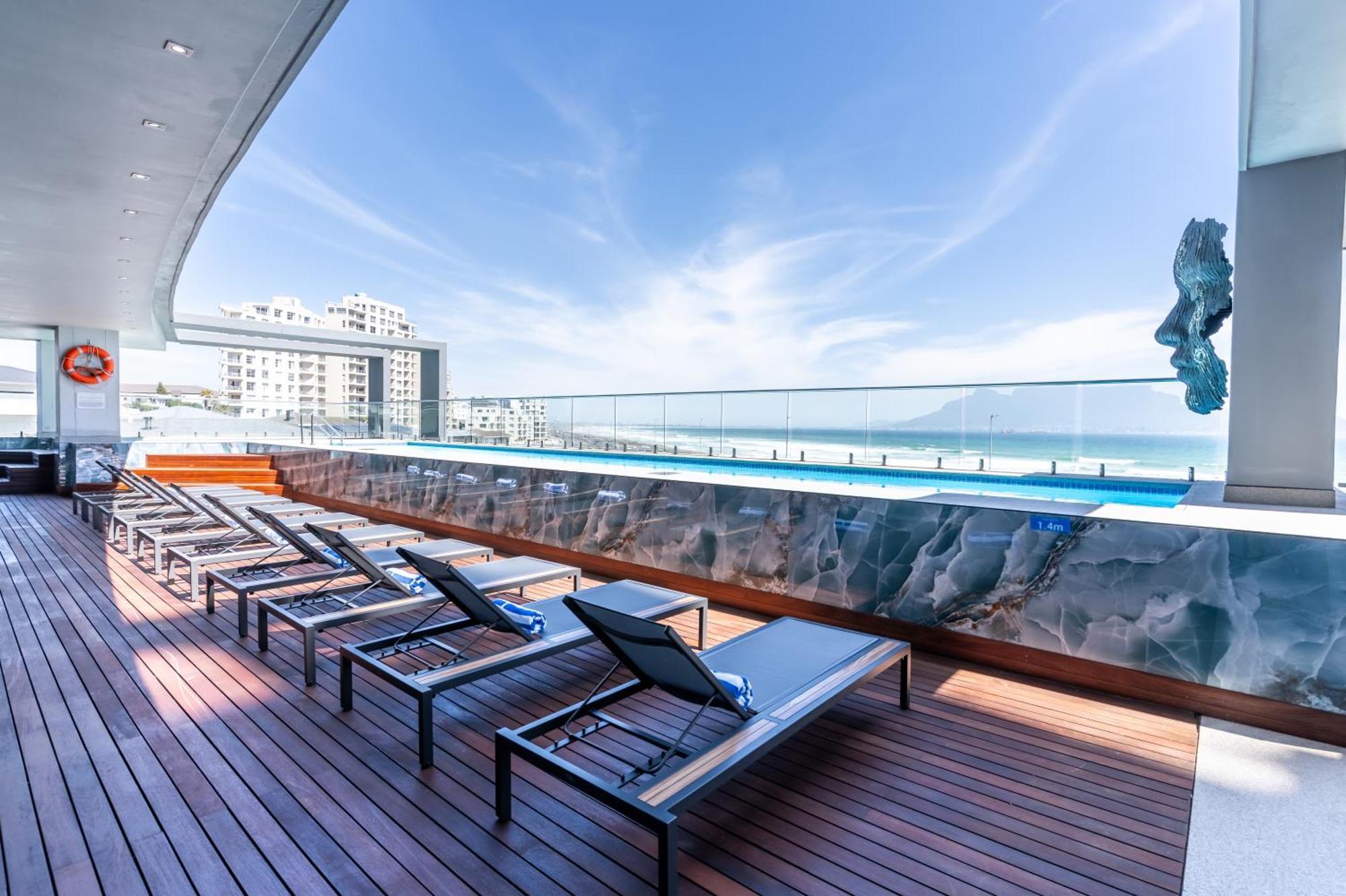Blaauwberg Beach Hotel Bloubergstrand Zewnętrze zdjęcie
